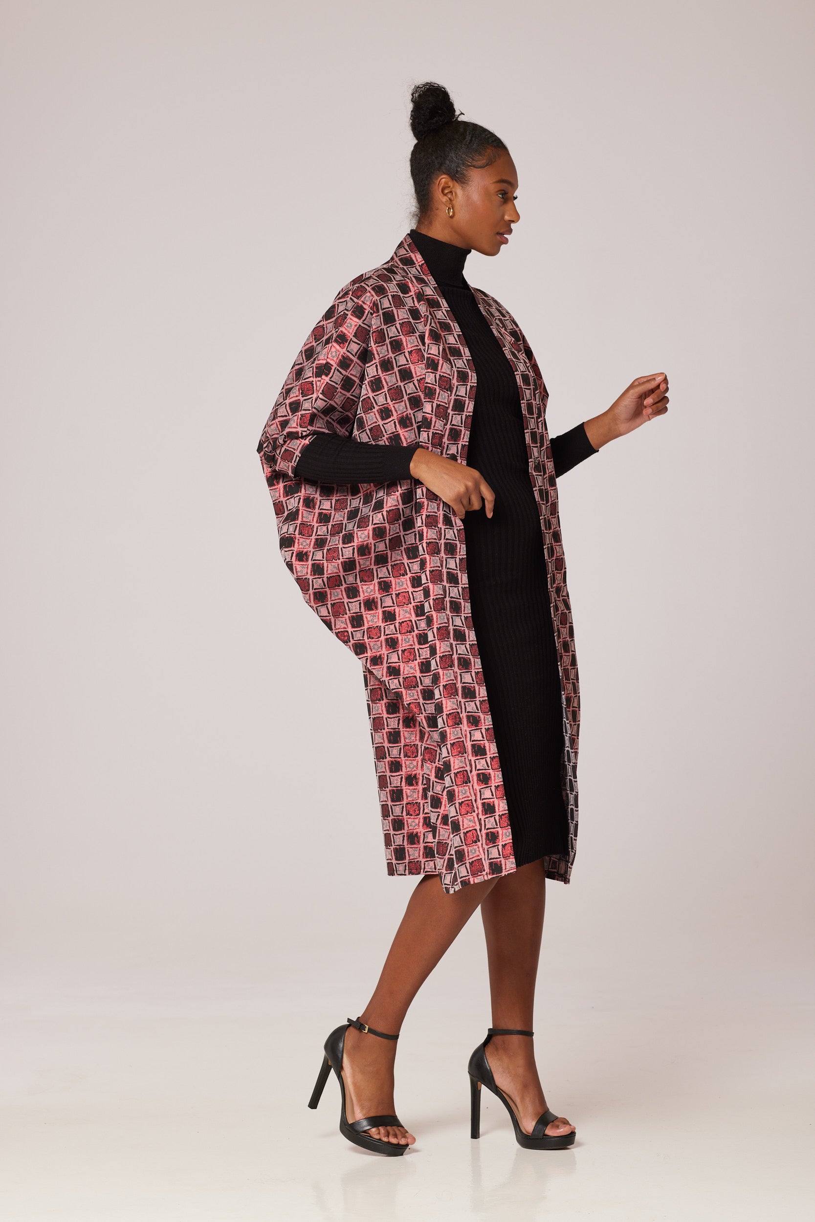 CrimsonSquaredElegance, ScarletSquareEssence, RubyRedBoxedChic, RougeMidiGeometry, GarnetCheckeredHarmony, RedSquareRadiance, MaroonSquaredWhisper, CrimsonMosaicKimono, ScarletBoxedElegance, RubyRedGeometryStyle,