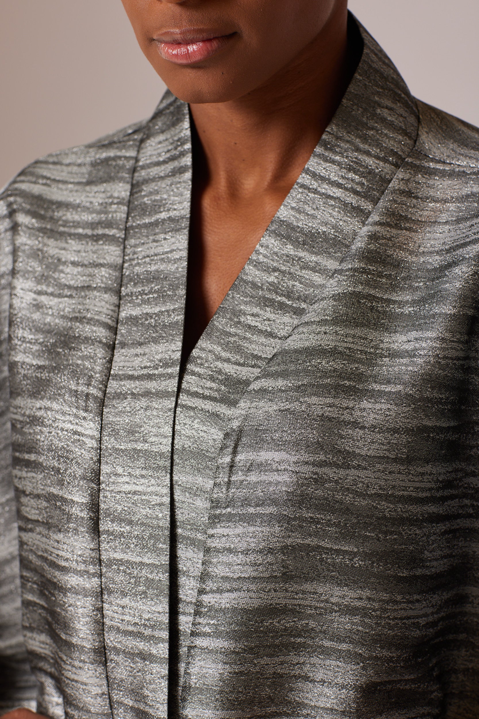 SilverSandsWhirlKimono, StormyEleganceWrap, MetallicDesertHarmony, GlisteningSandMidi, SilverTempestKimono, SandDustRadianceWrap, ShimmeringStormChic, MistySilverDunesKimono, WhirlwindSilverCharm, SandstormMidiElegance,