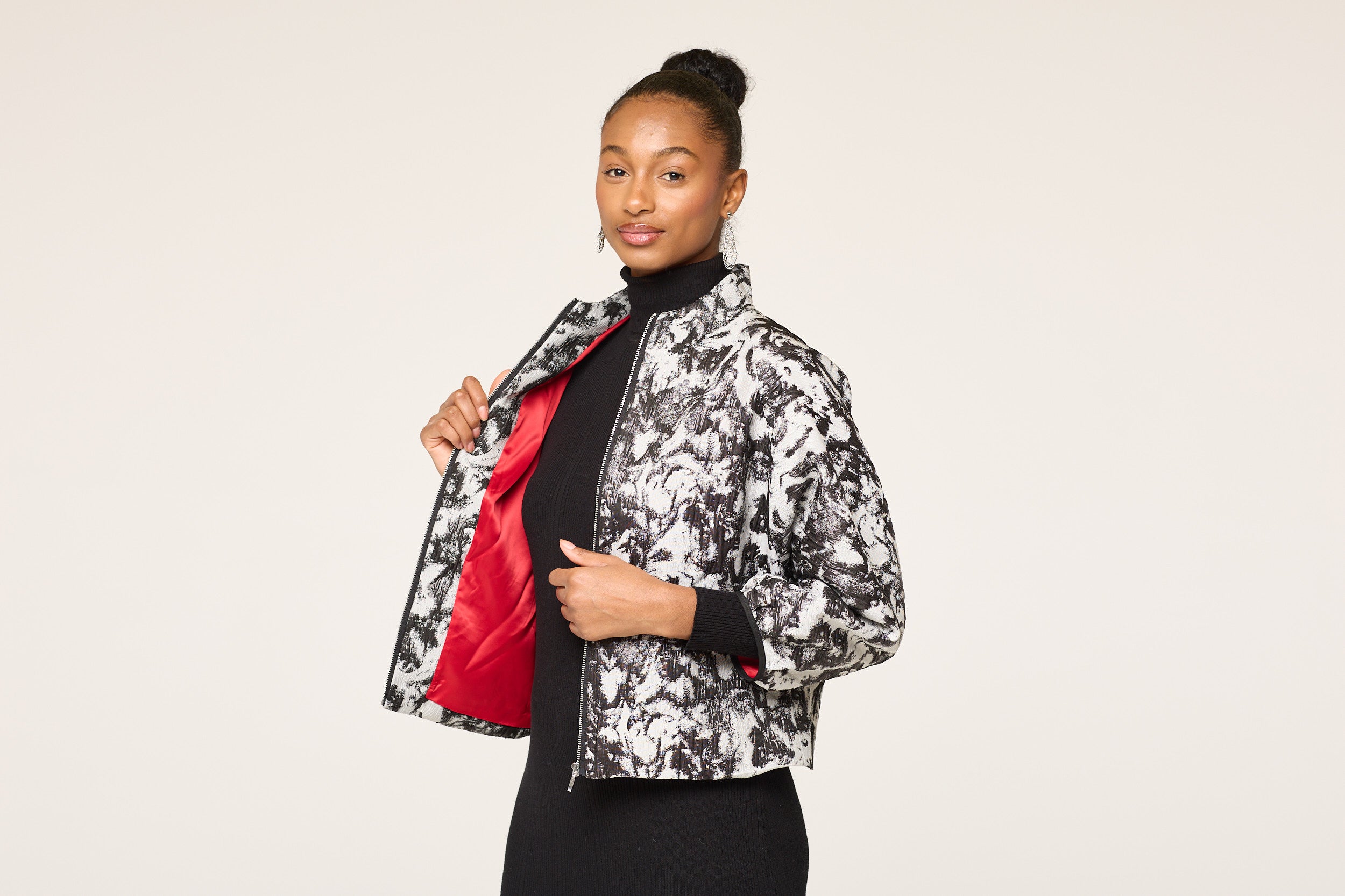NoirBrushStrokeElegance, MonochromeInkPalette, EbonyCanvasChic, CharcoalBrushedEssence, BlackWhiteBrocadeCraft, GrayscaleStrokesStyle, SlateCanvasBrushedCharm, ShadowyPaletteGlam, InkedMonochromeBlazer, NoirCanvasHarmony,