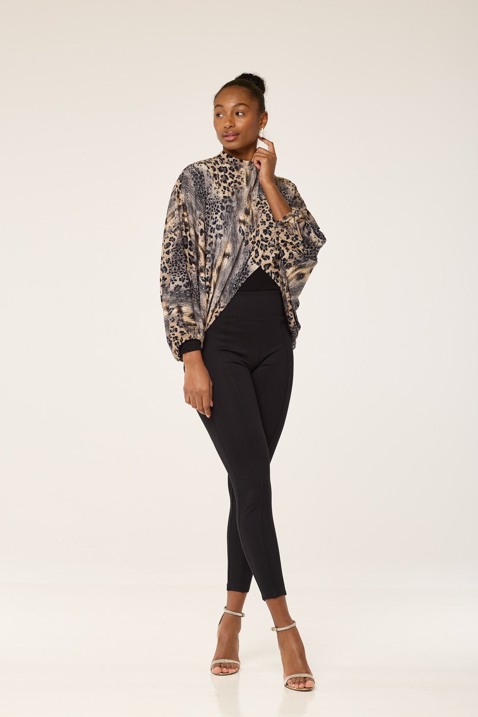 ShimmeringSpotsChic, GleamingCheetahMini, DazzlingLeopardCharm, SparklingFelineFlair, TwinklingWildShorty, LustrousLeopardElegance, GlitteredCheetahEssence, RadiantJungleGlam, GlimmeringSpotsStyle, GlamorousLeopardLuxe,