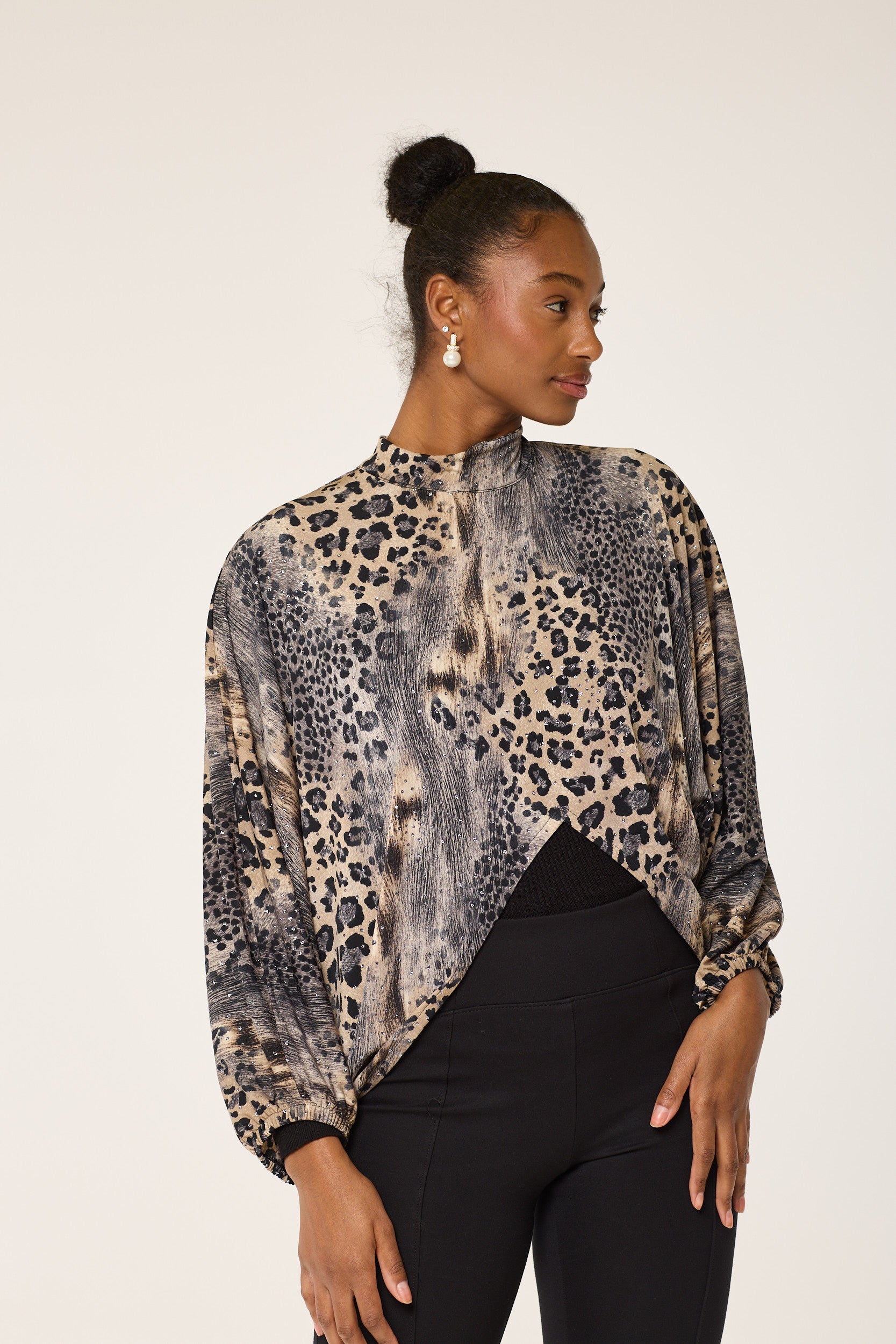 ShimmeringSpotsChic, GleamingCheetahMini, DazzlingLeopardCharm, SparklingFelineFlair, TwinklingWildShorty, LustrousLeopardElegance, GlitteredCheetahEssence, RadiantJungleGlam, GlimmeringSpotsStyle, GlamorousLeopardLuxe,